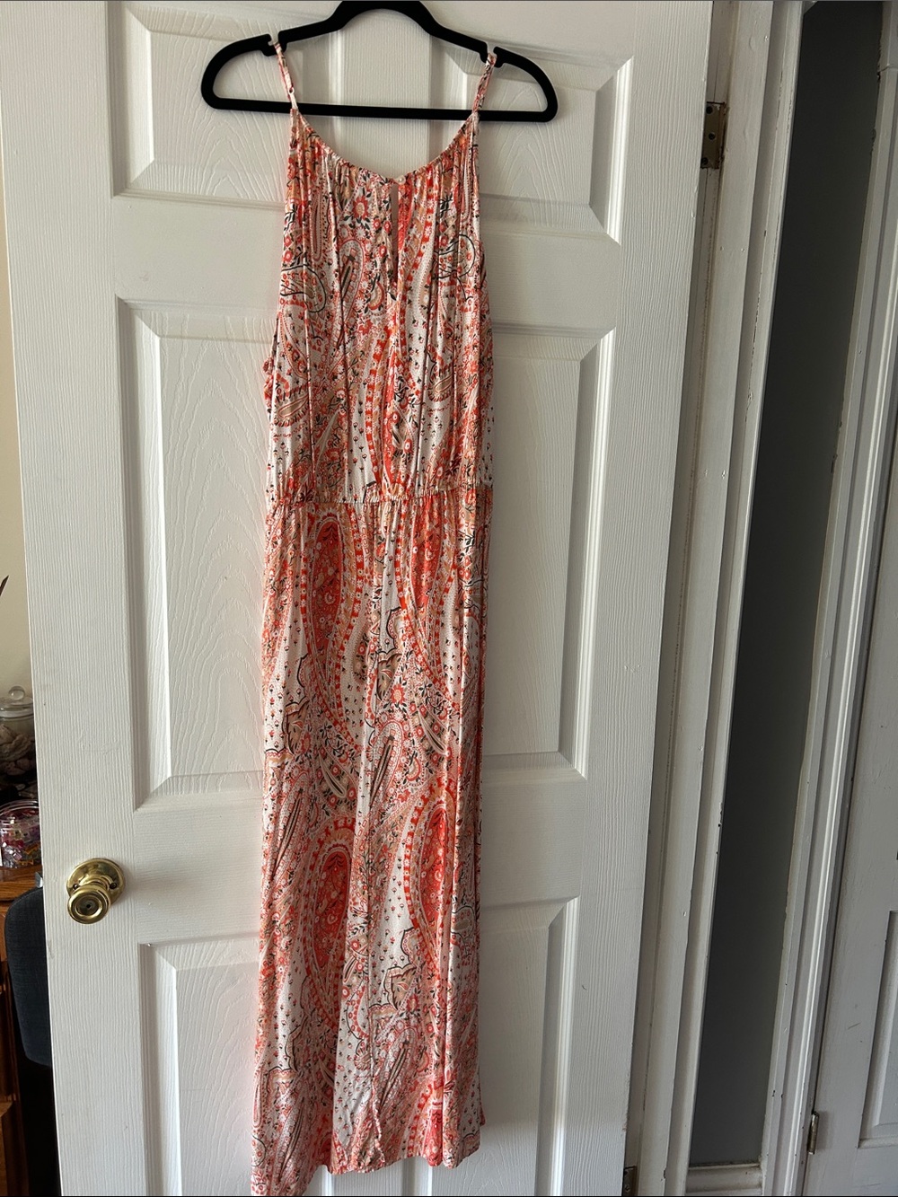 Old Navy Coral and Cream Paisley Maxi Dress - Picture 4 of 4